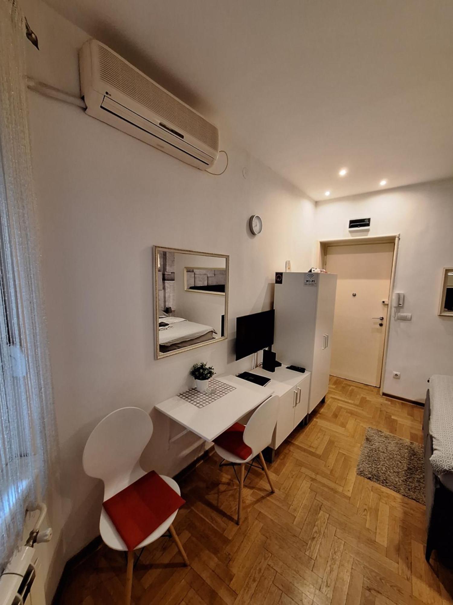 Square M. Apartment Beograd Ngoại thất bức ảnh