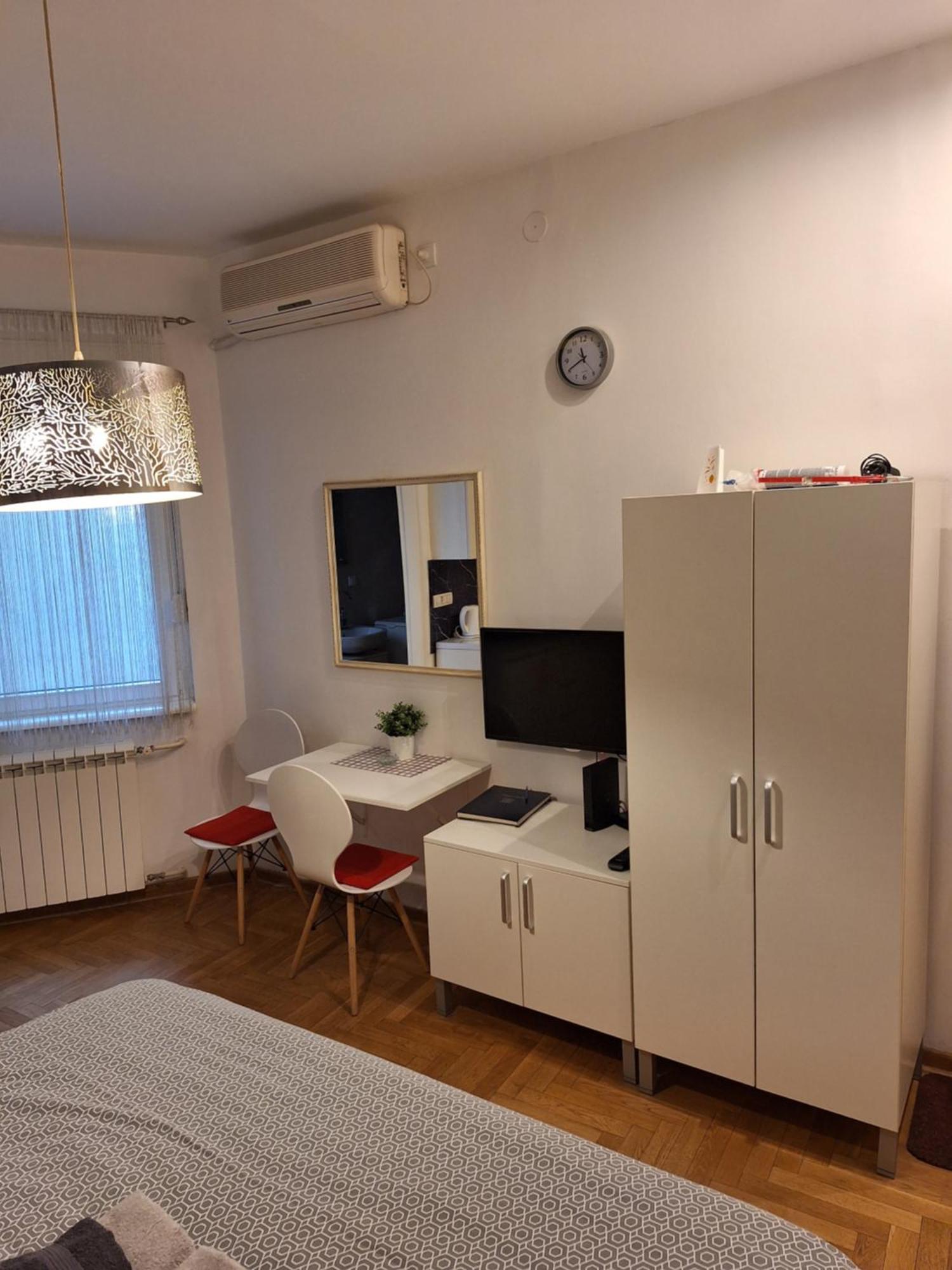 Square M. Apartment Beograd Ngoại thất bức ảnh